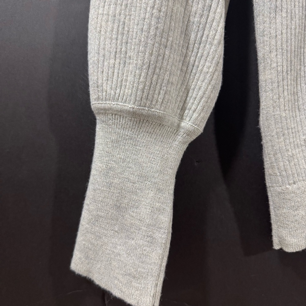 Loft Gray Ribbed Puff Sleeve Sweater NWT - Picture 4 of 9